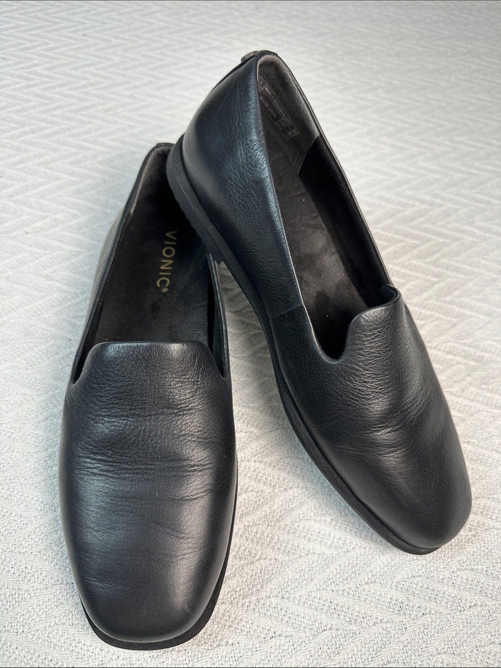 Vionic Black Leather Slip-On Loafers for Men